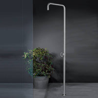 Resort Floor-Mounted Shower