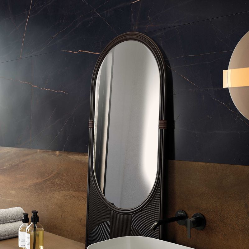 Precious Black Antique 3D